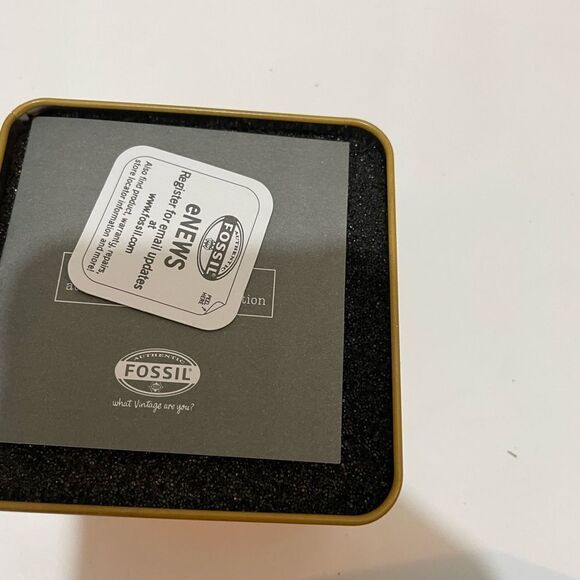 1 Fossil Collectible Presentation Genuine Display Gift Watch Tin Box empty - Picture 4 of 4
